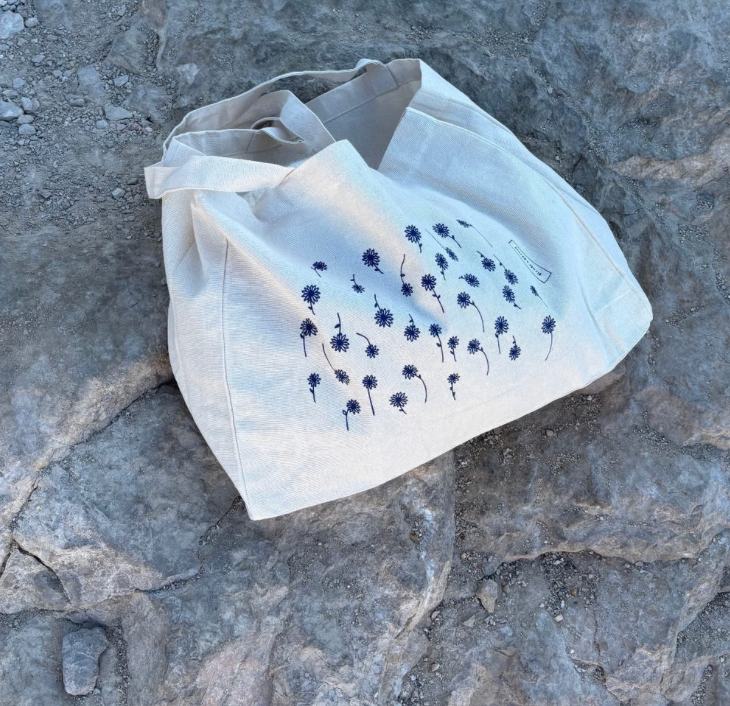 Large Biches & Bûches Tote Bag
